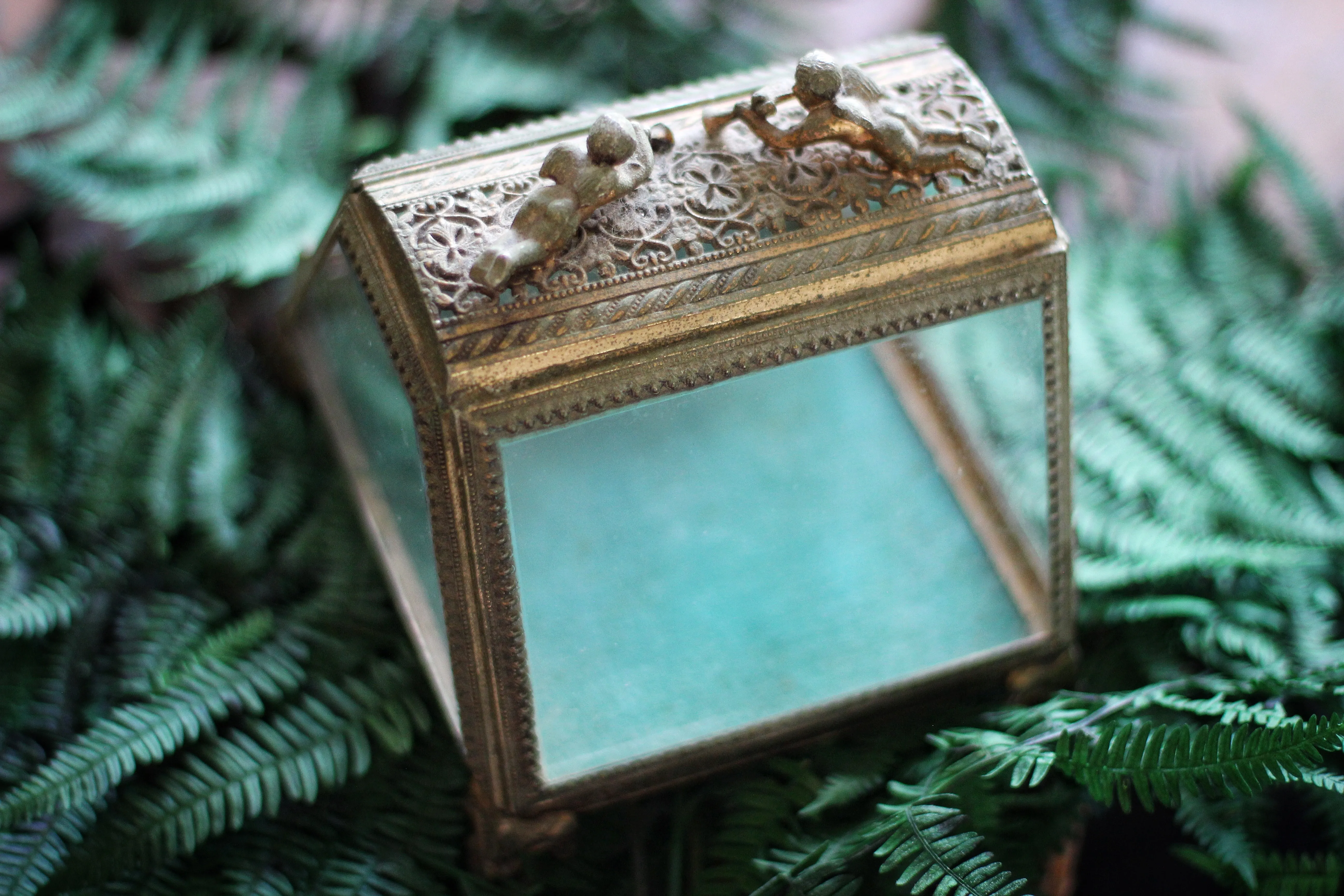 Antique Doves & Angeles Turquoise Jewelry Box