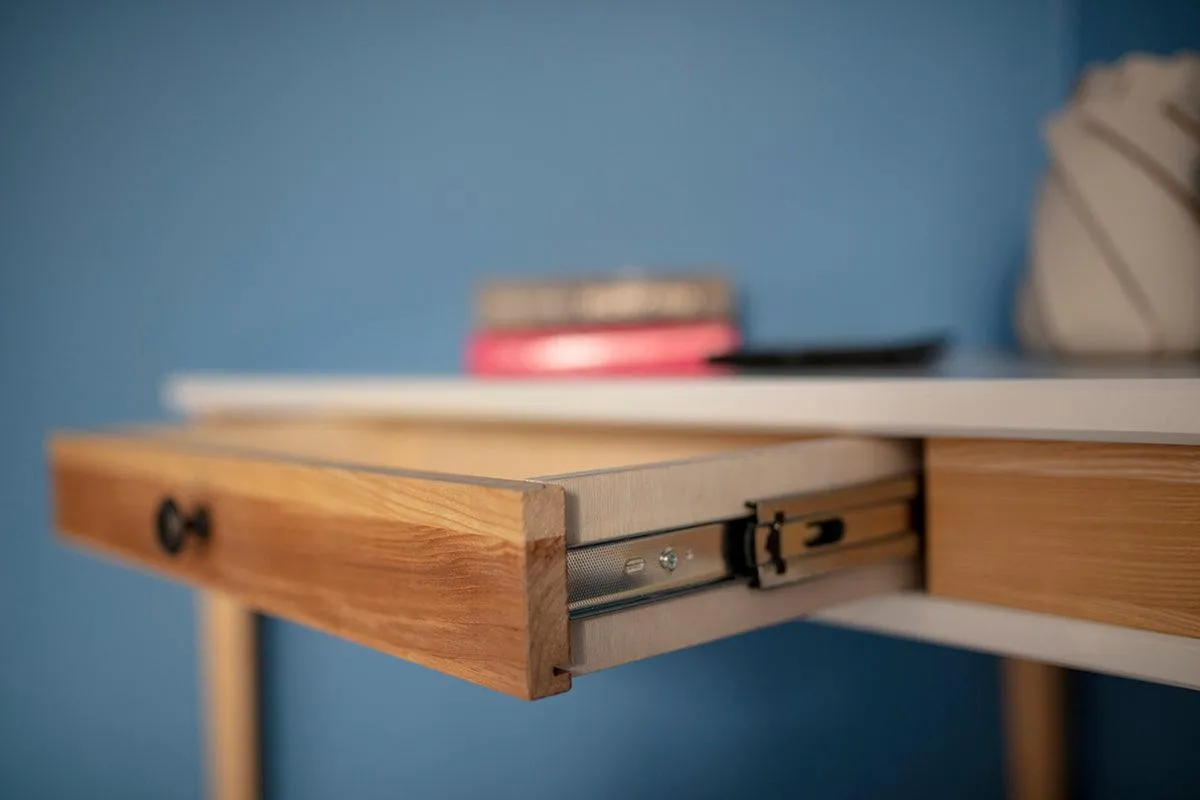 Ashme Corner Desk