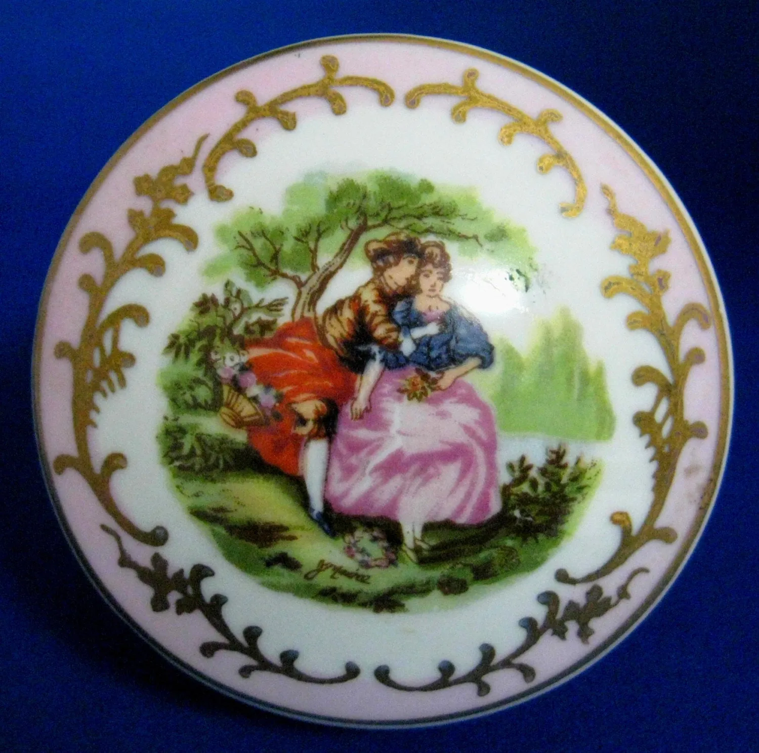 Courting Couple Vanity Box 3 Feet Ring Box Trinket 1930s Porcelain Hand Painted