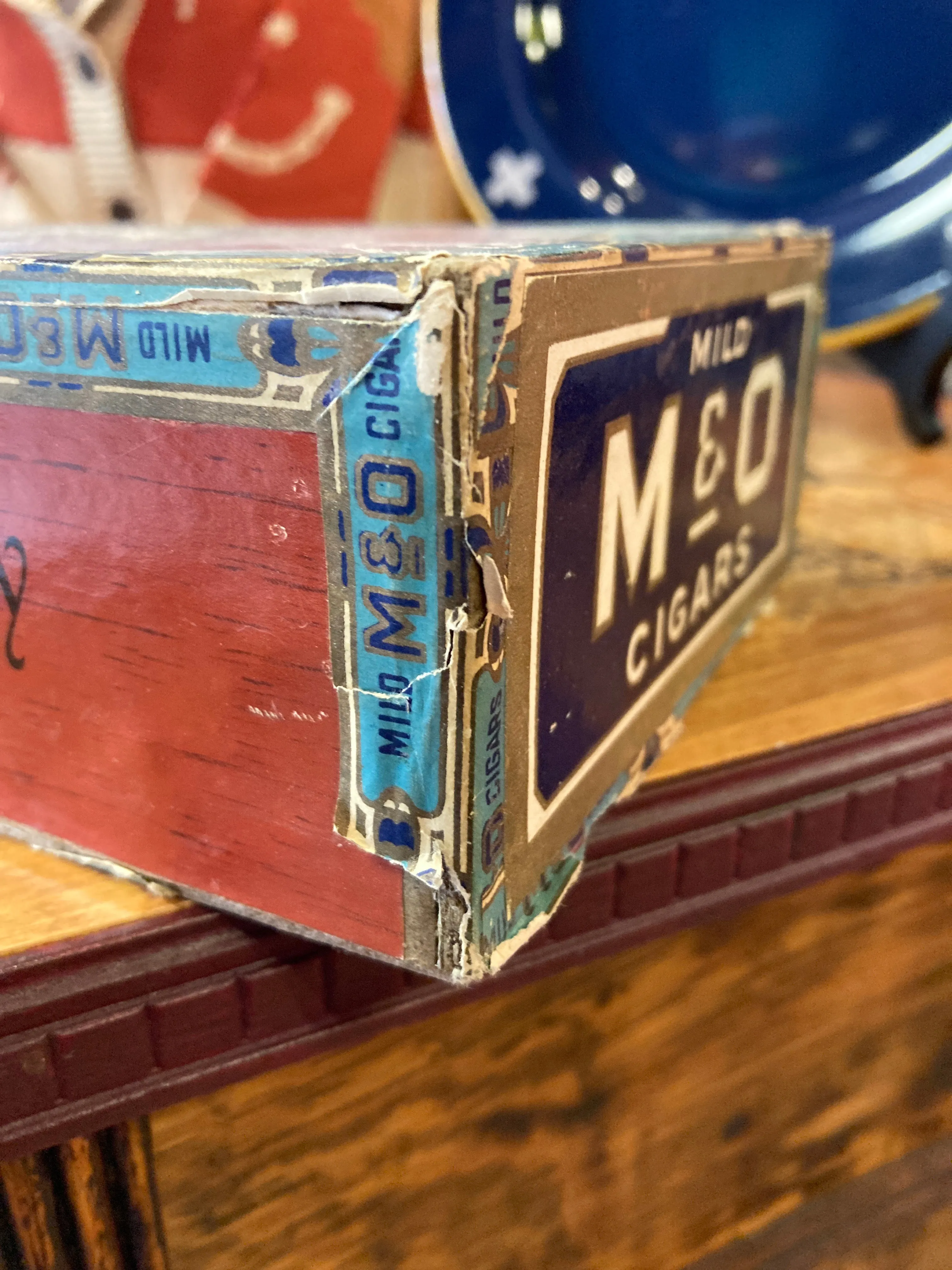 M & O Mild Cigars box 1943