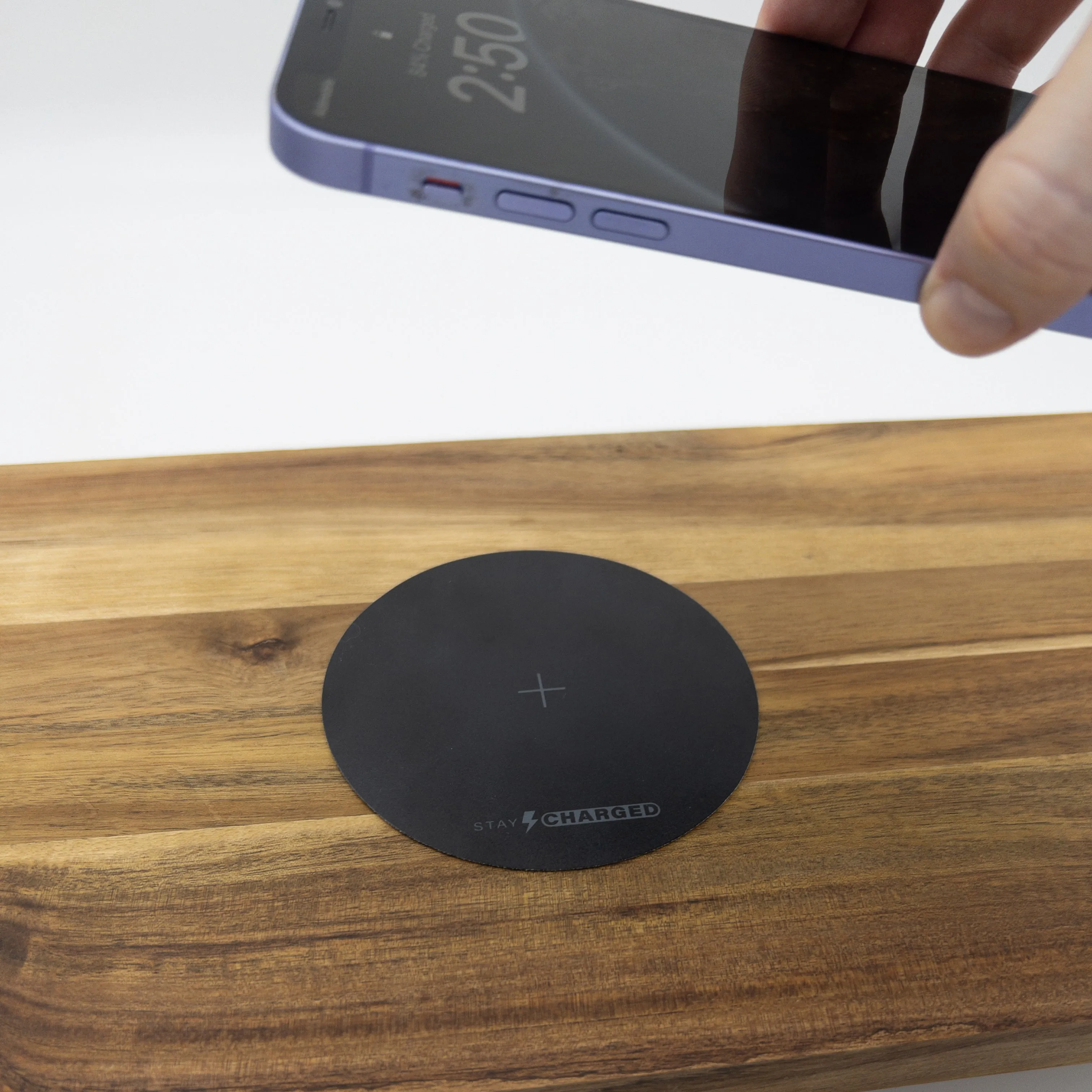 SC40 Surface Wireless Charger