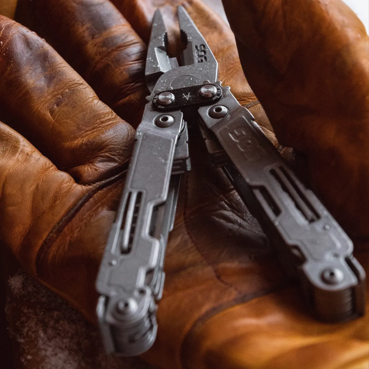 SOG Power Access Deluxe Multi-Tool